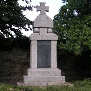 Gedenkstein für die im 1. Weltkrieg Gefallenen.